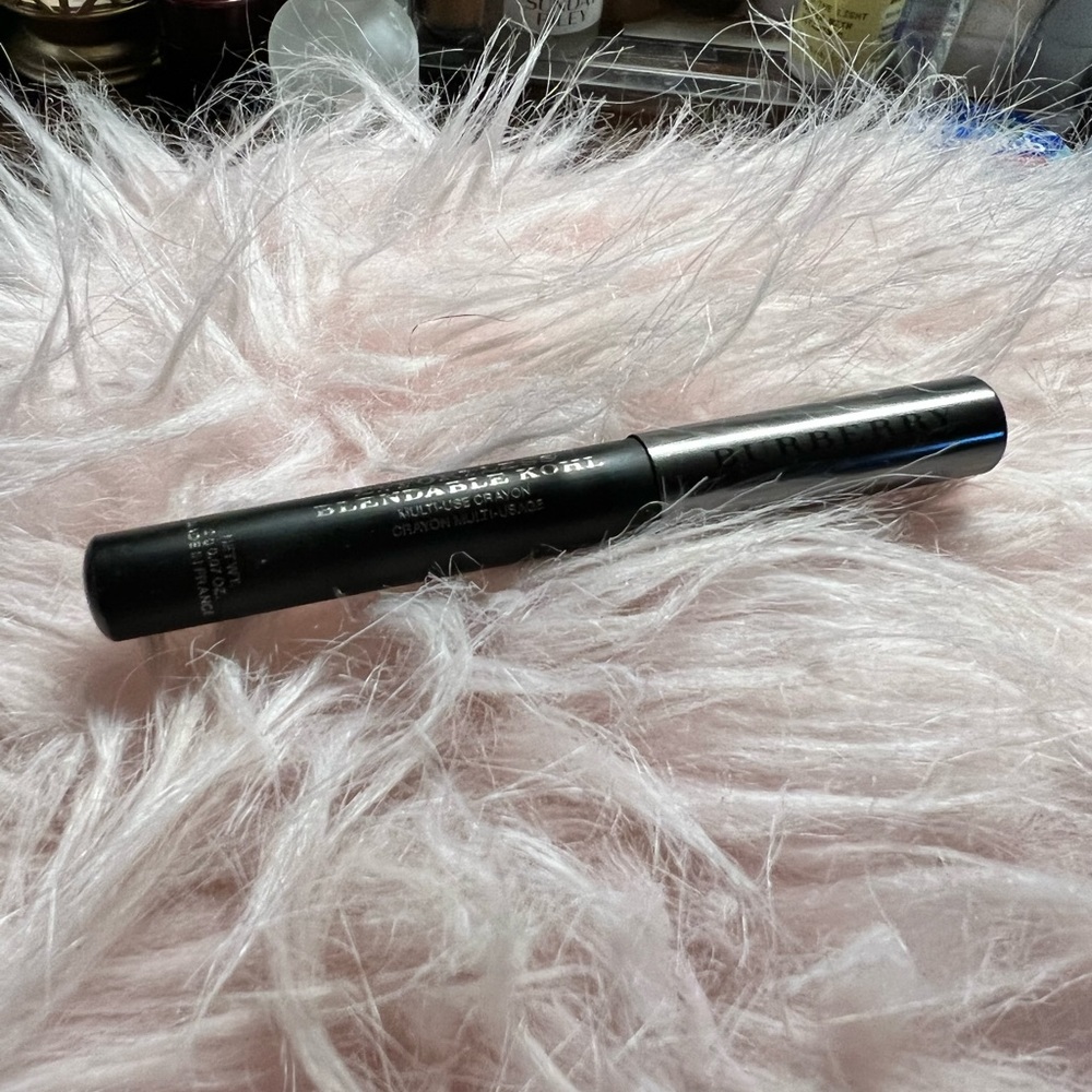 Eye liner